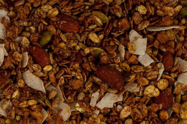 De lekkerste granola bestel je makkelijk online via onze Top Noten webshop close-up van granolamix